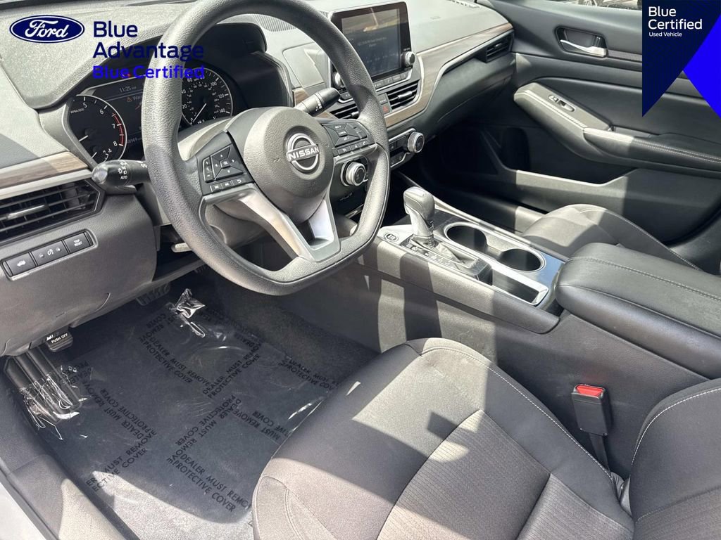 Used 2024 Nissan Altima 2.5 SV FWD image 15