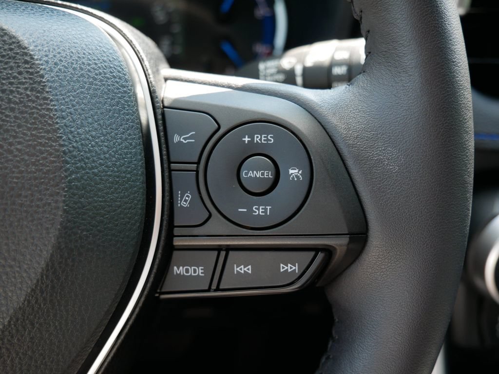 Used 2024 Toyota RAV4 SE w/ Convenience Package AWD/4WD image 19