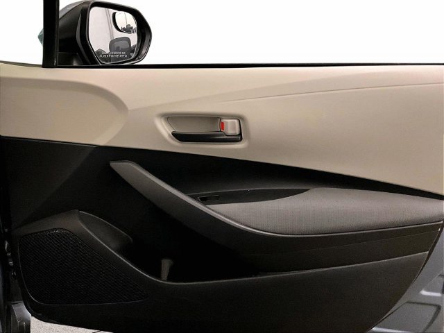 Used 2022 Toyota Corolla LE w/ Carpet Mat Package (TMS) FWD image 23