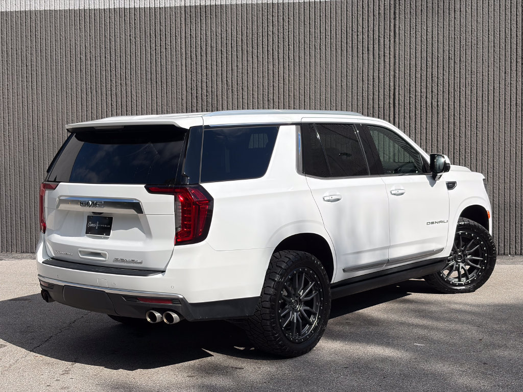Used 2021 GMC Yukon Denali w/ Denali Premium Package AWD/4WD image 7