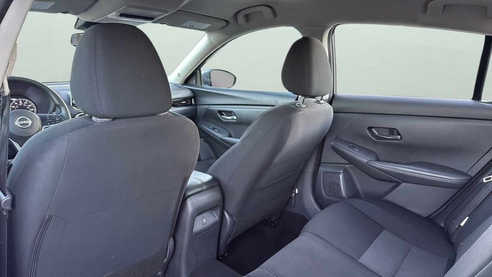 Used 2024 Nissan Sentra SV image 28