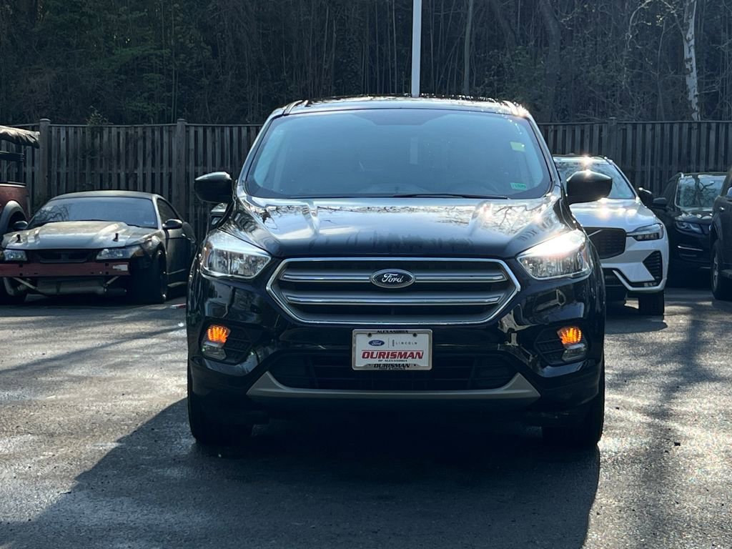 Certified 2019 Ford Escape SE FWD image 2