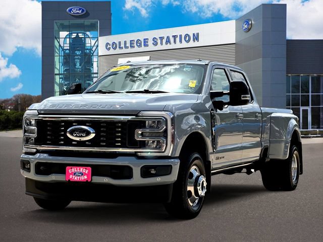Certified 2024 Ford F350 Lariat w/ Lariat Ultimate Package AWD/4WD image 2