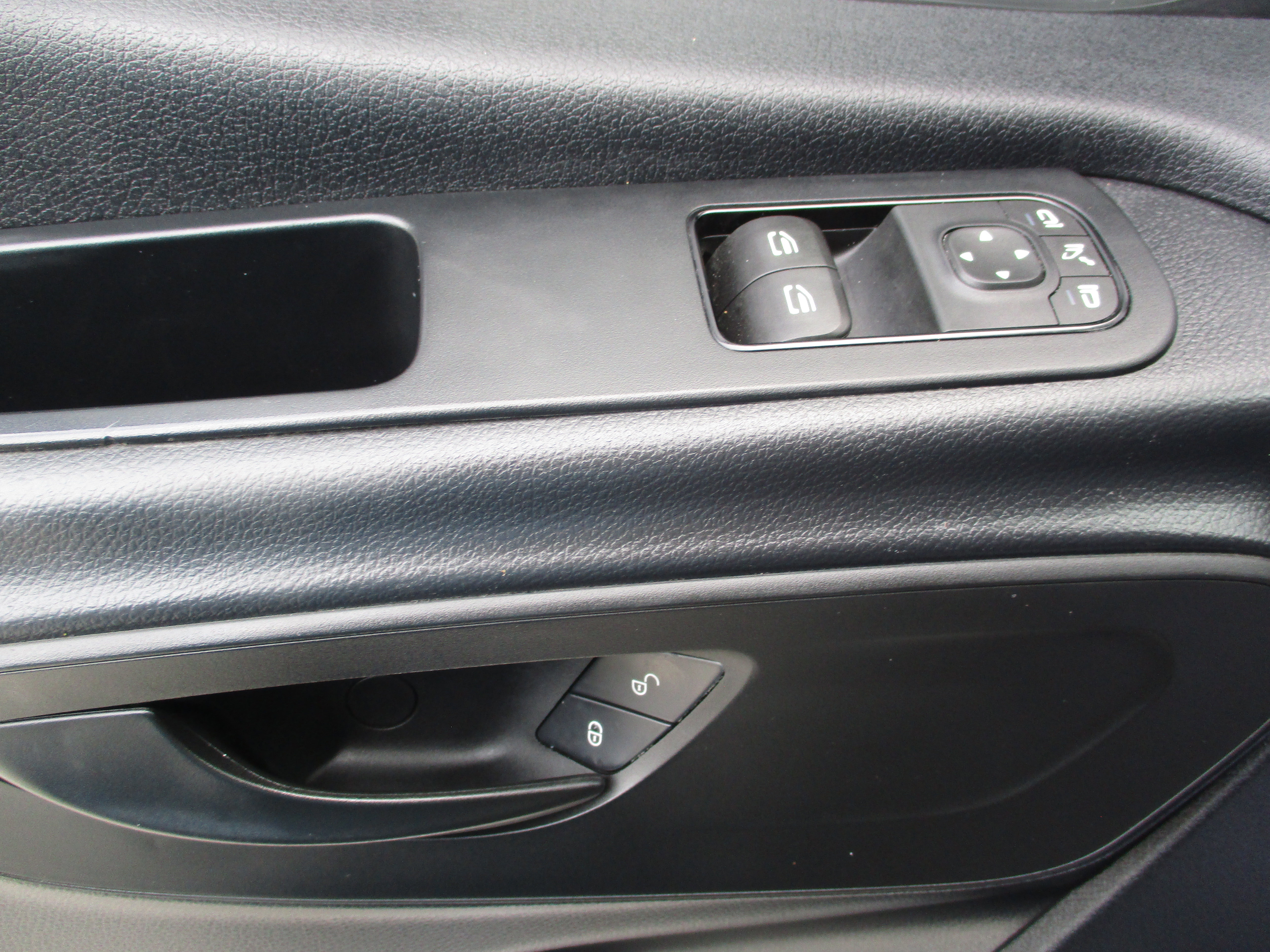 Used 2021 Mercedes-Benz Sprinter 144 Cargo w/ Driver Convenience Package image 14