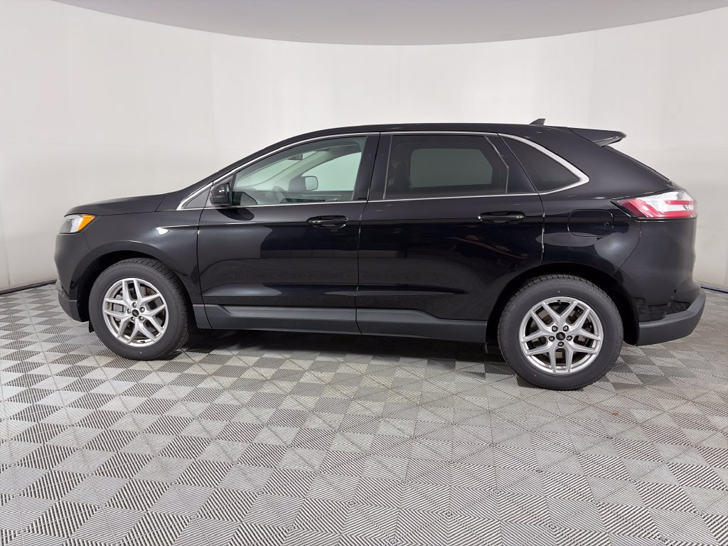 Certified 2024 Ford Edge SEL AWD/4WD image 4