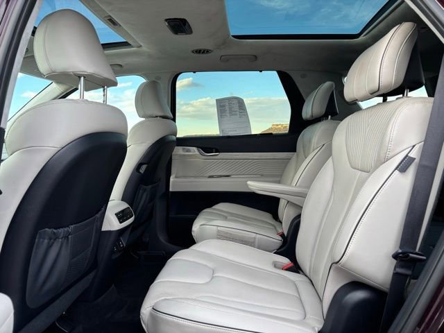 Used 2024 Hyundai Palisade Calligraphy image 15