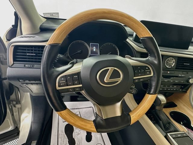 Used 2021 Lexus RX 350L Premium w/ Premium Package AWD/4WD image 17