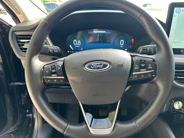 Certified 2025 Ford Escape Platinum AWD/4WD image 28