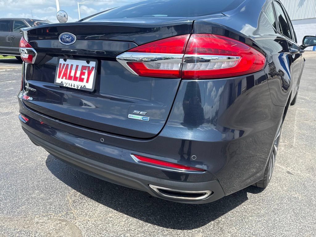 Certified 2020 Ford Fusion SE AWD/4WD image 18