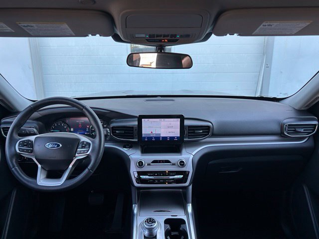 Certified 2023 Ford Explorer XLT w/ Equipment Group 202A AWD/4WD image 10