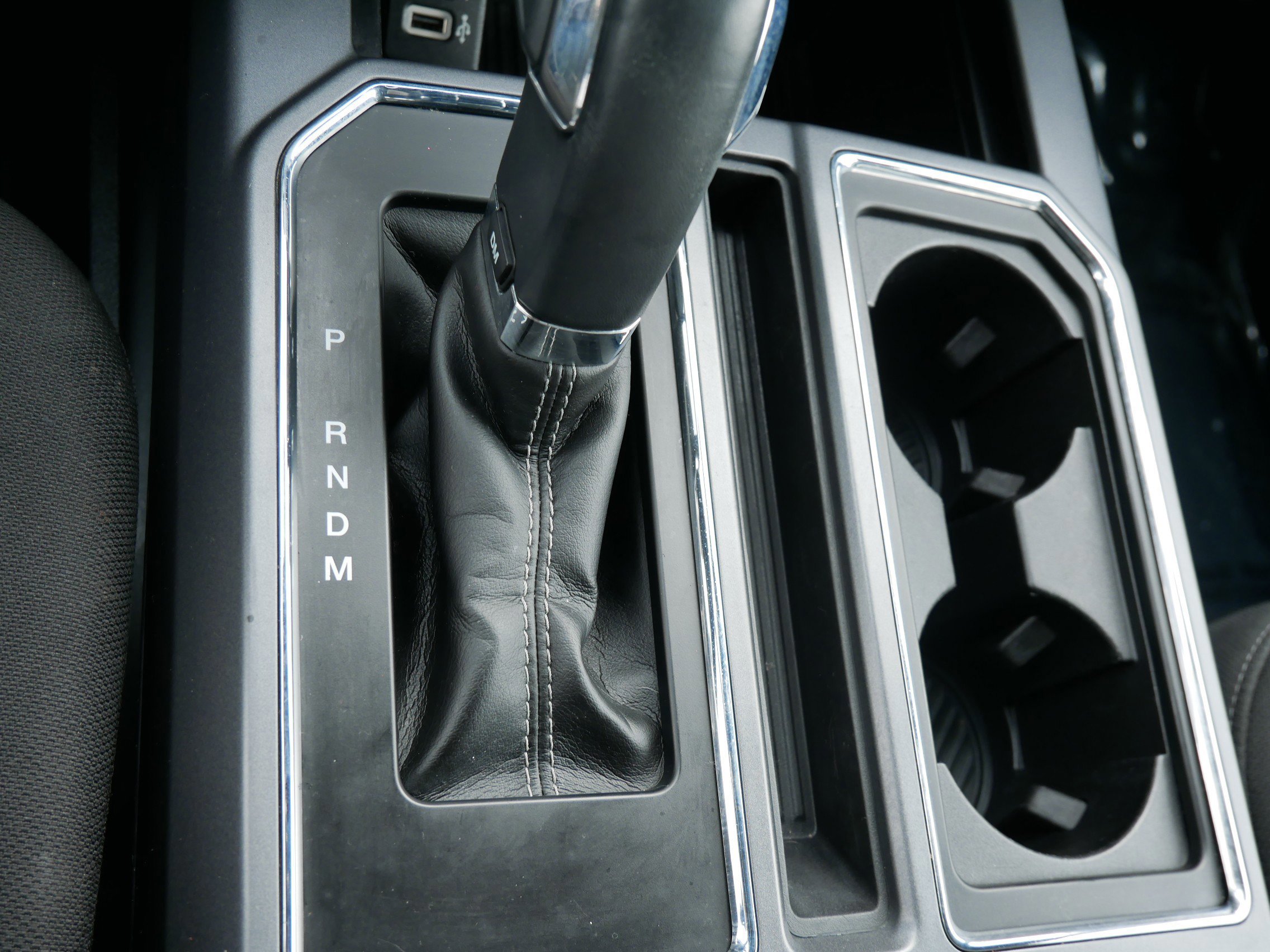 Certified 2019 Ford F150 XLT w/ Equipment Group 302A Luxury image 21