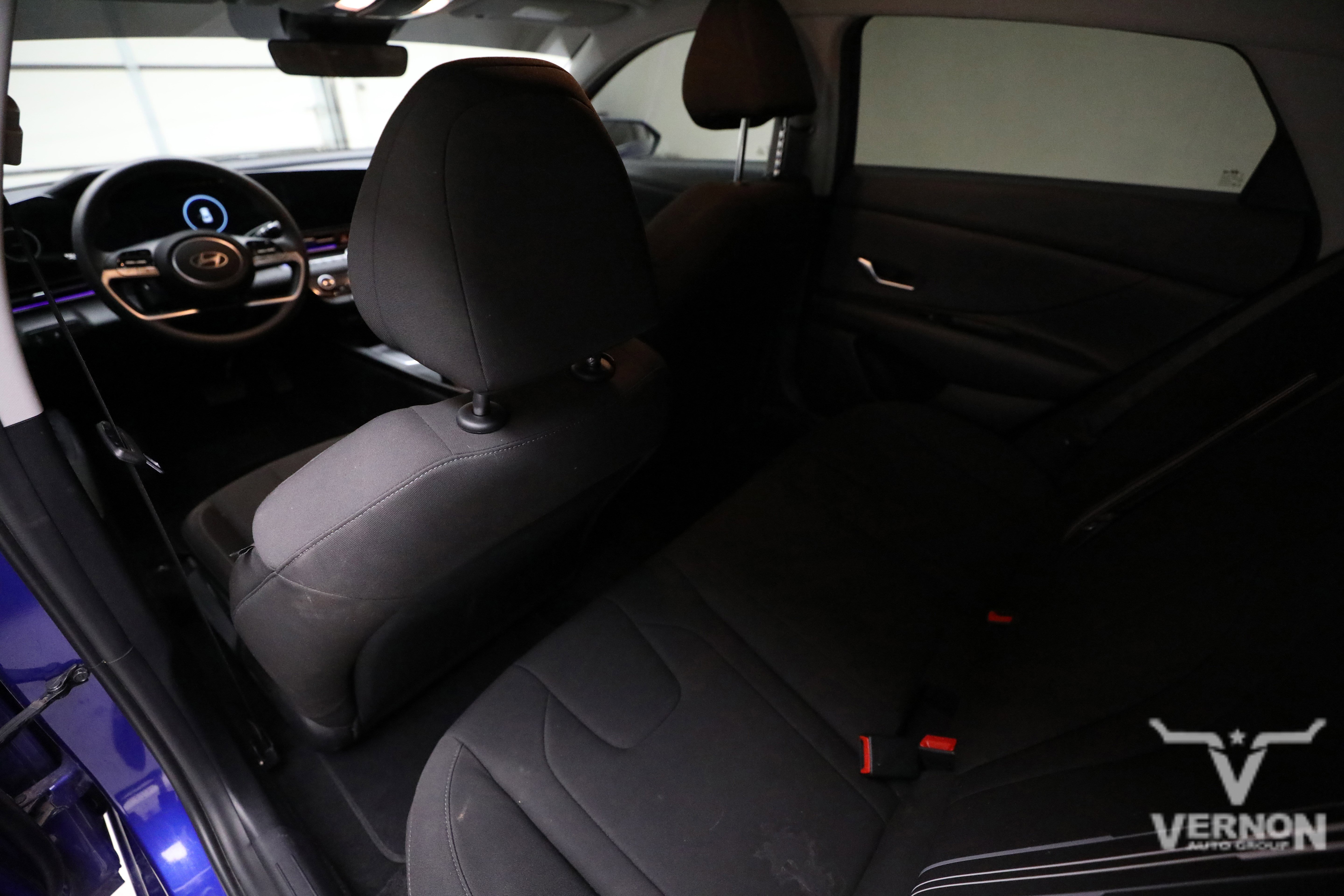 Used 2024 Hyundai Elantra SEL image 9