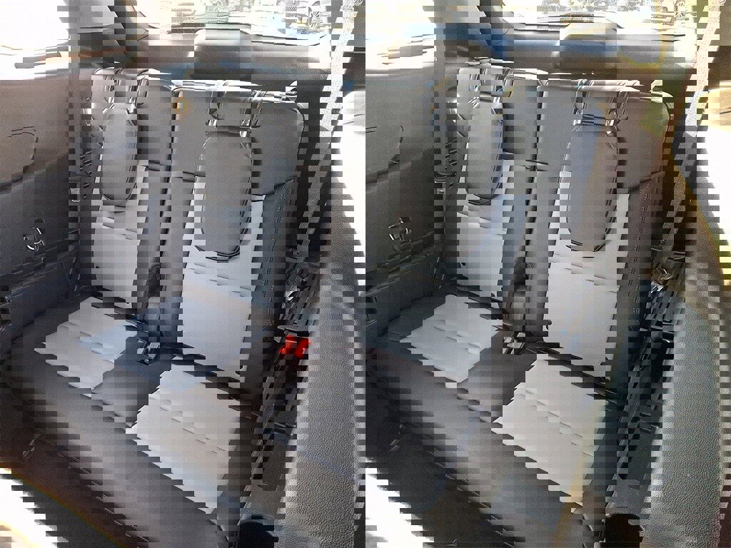 Certified 2023 Ford Explorer XLT w/ Equipment Group 202A image 10