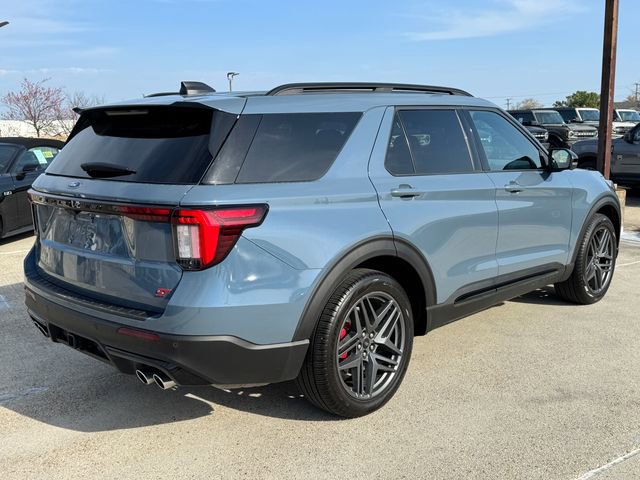Certified 2025 Ford Explorer ST AWD/4WD image 8