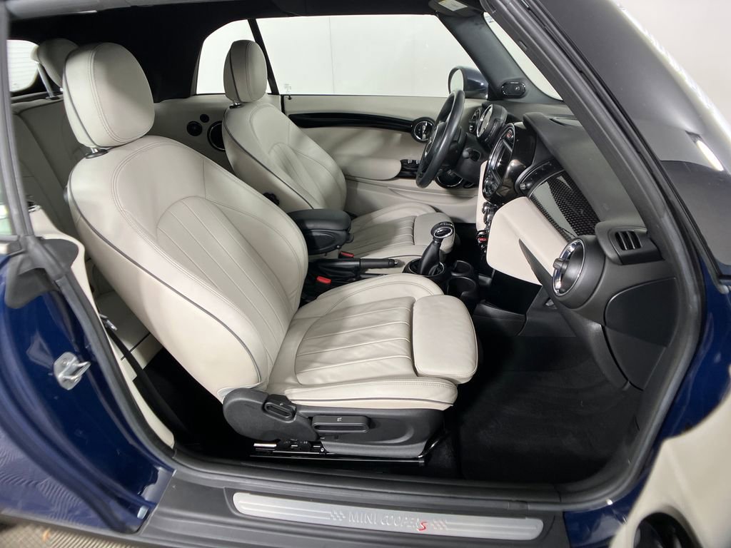 Used 2018 MINI Cooper S image 11
