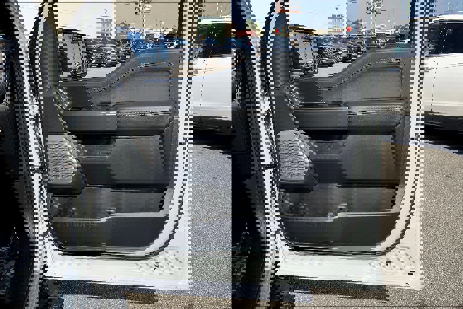 Certified 2024 Ford F150 Lariat w/ Equipment Group 502A High image 22