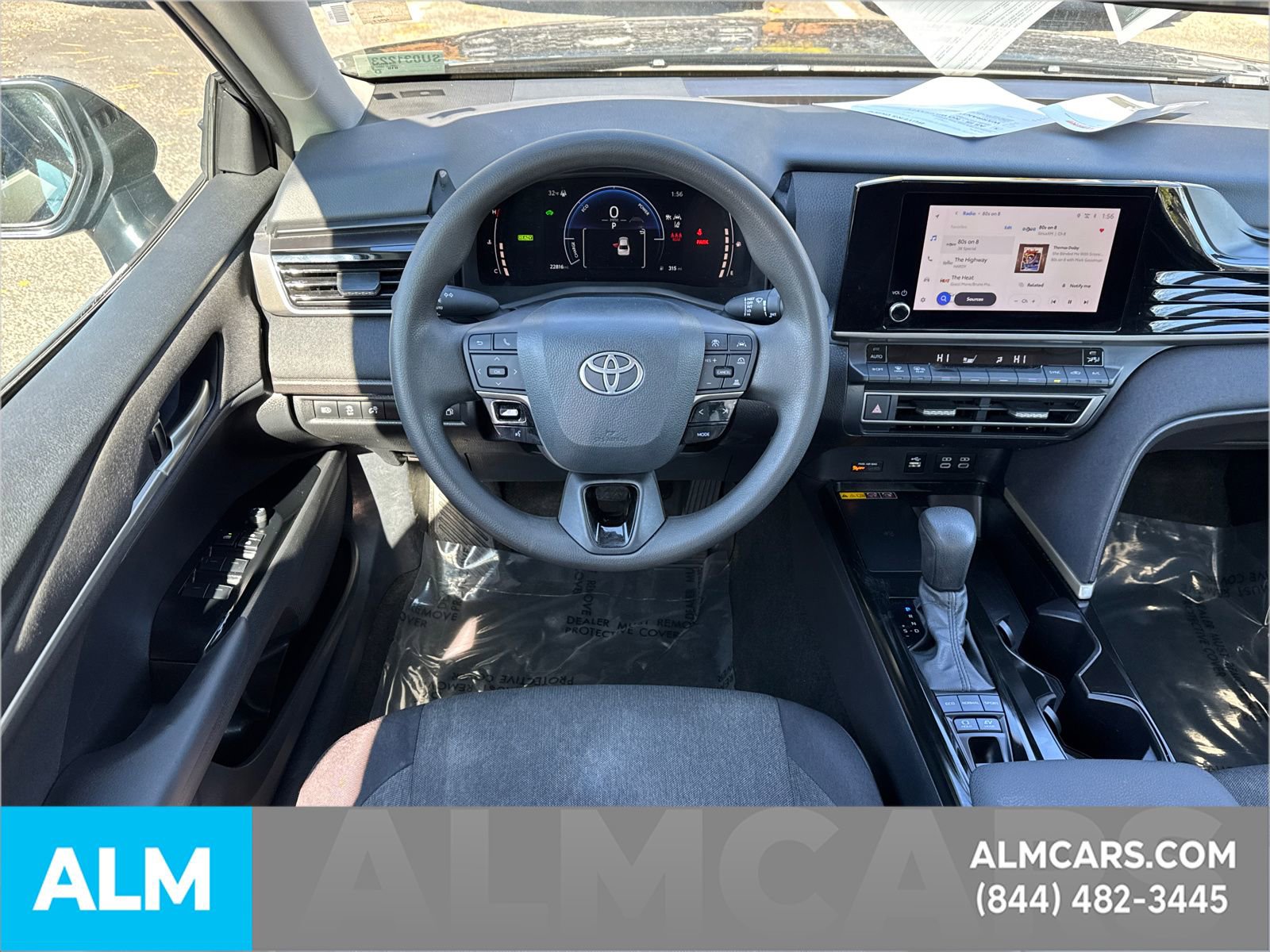 Used 2025 Toyota Camry LE image 27