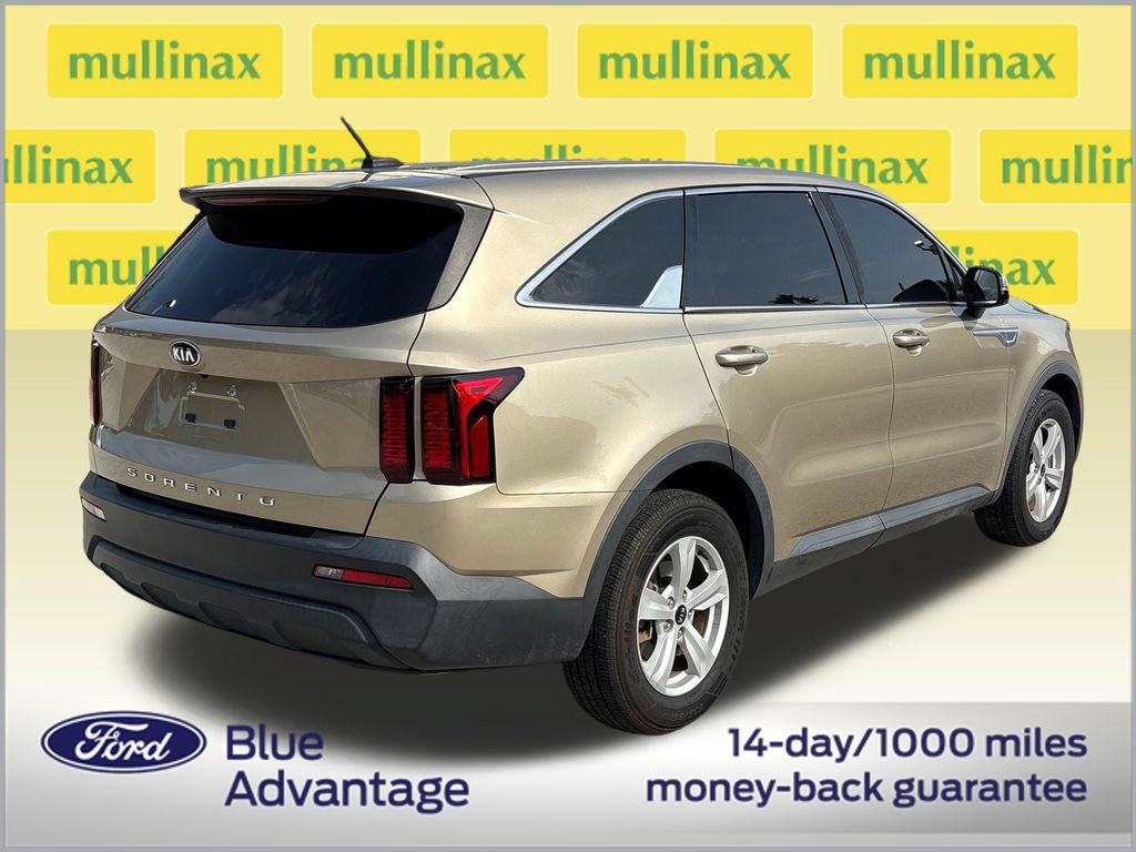 Used 2021 Kia Sorento LX FWD image 4