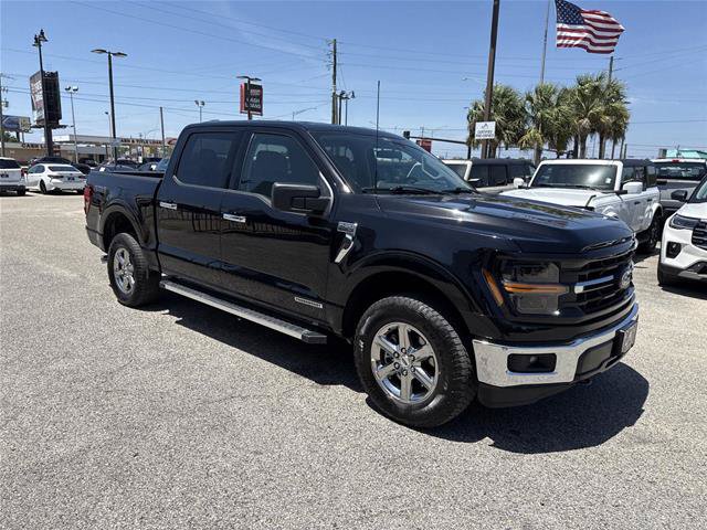 Certified 2025 Ford F150 XLT w/ Equipment Group 301A Standard AWD/4WD image 15