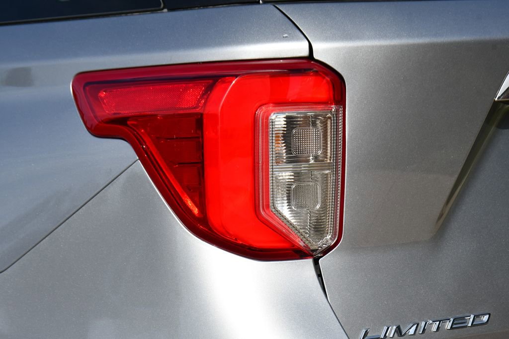 Certified 2024 Ford Explorer Limited AWD/4WD image 41