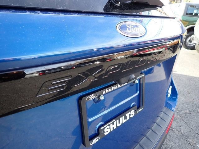 Certified 2021 Ford Explorer ST w/ ST Street Pack image 9