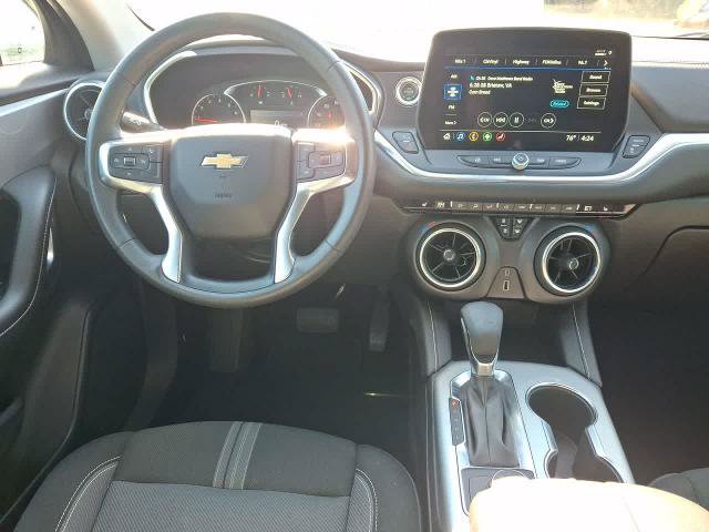 Used 2025 Chevrolet Blazer LT AWD/4WD image 27