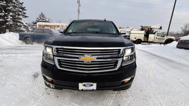 Used 2017 Chevrolet Suburban Premier image 3