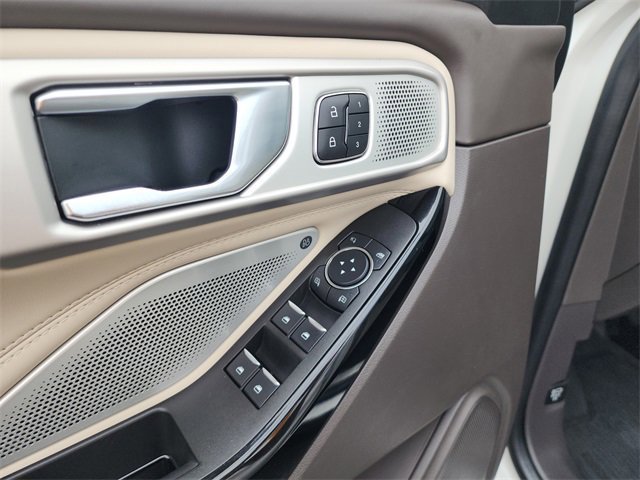 Certified 2022 Ford Explorer Platinum w/ Technology Package image 34