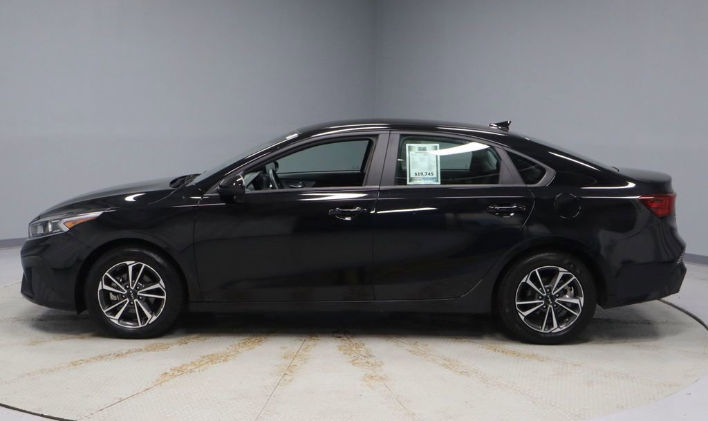 Used 2024 Kia Forte LXS image 7