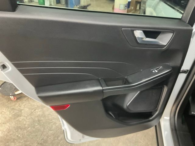 Certified 2025 Ford Escape Platinum image 13