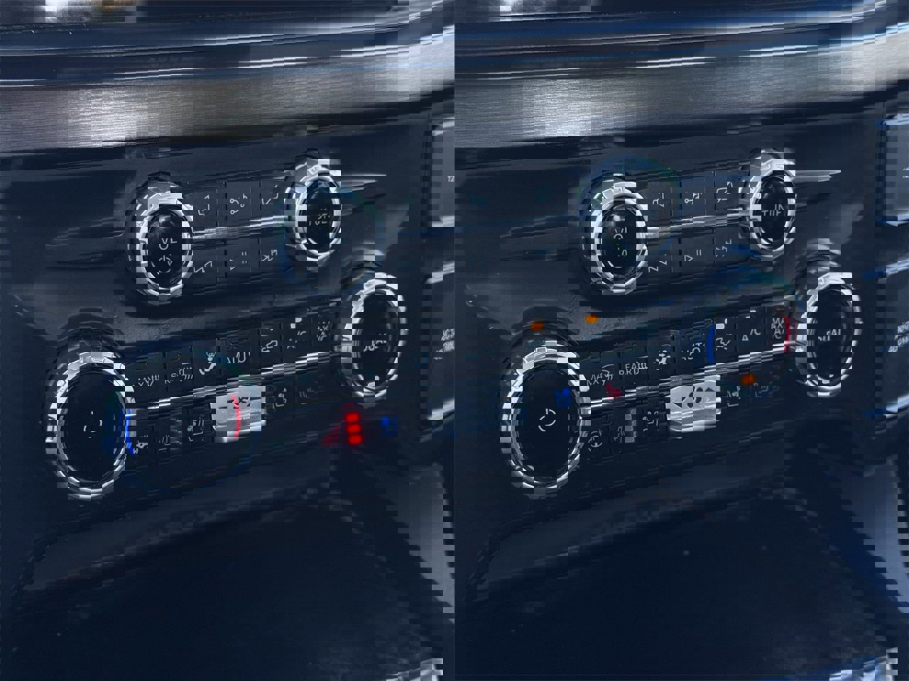 Certified 2023 Ford F350 Lariat w/ Lariat Ultimate Package image 18