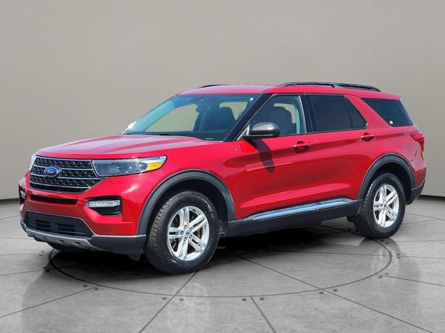 Certified 2023 Ford Explorer XLT w/ Equipment Group 202A AWD/4WD image 3