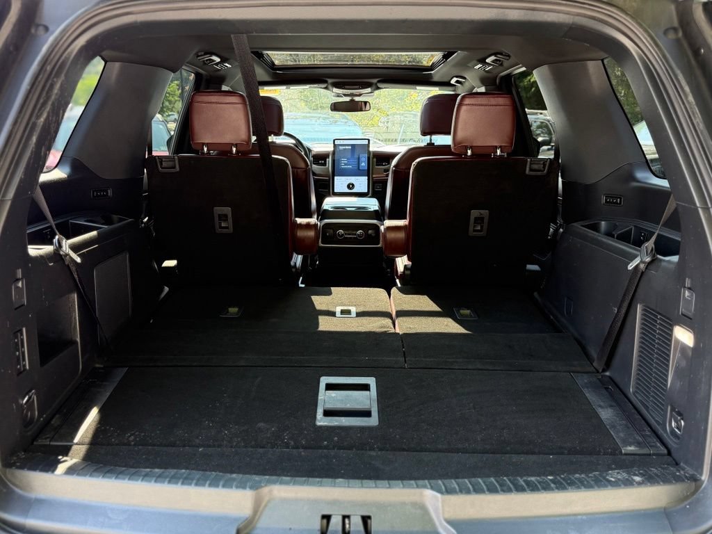 Certified 2024 Ford Expedition Limited AWD/4WD image 6