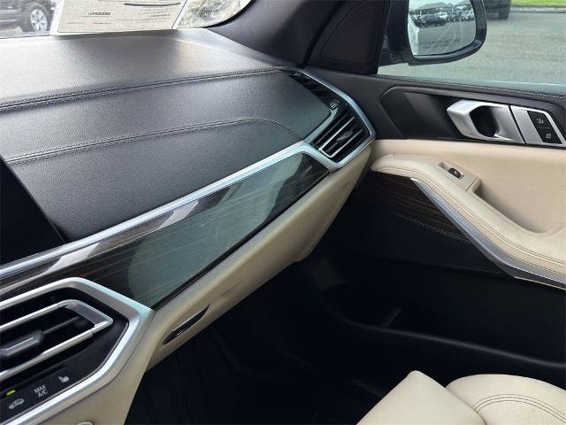 Used 2020 BMW X5 xDrive40i w/ Convenience Package image 29