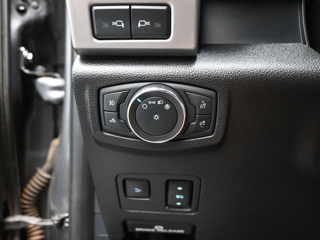 Certified 2021 Ford F350 Platinum image 14