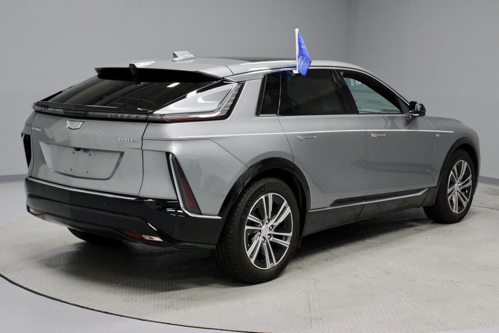 Used 2024 Cadillac Lyriq Luxury image 5