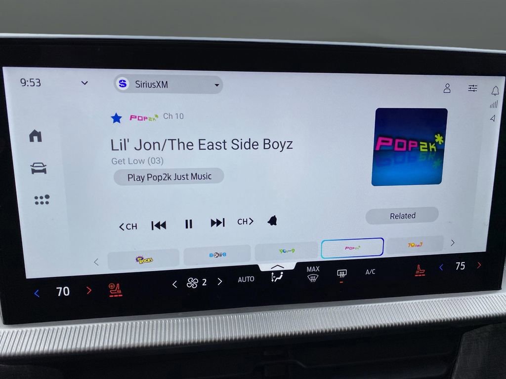 Certified 2025 Ford Explorer Platinum image 25