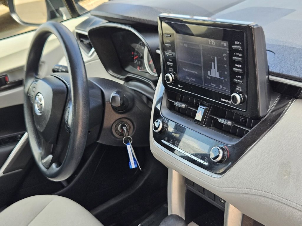 Used 2022 Toyota Corolla Cross L FWD image 12