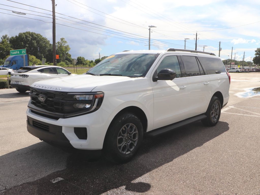 Certified 2025 Ford Expedition Max Active AWD/4WD image 5