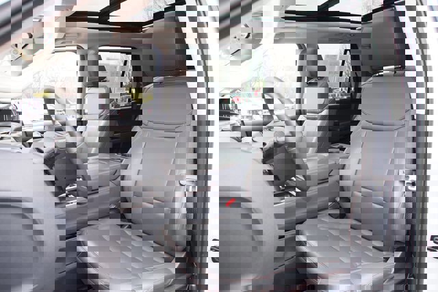 Certified 2025 Ford Expedition Active image 20