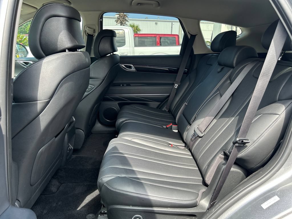 Used 2025 Genesis GV80 2.5T Standard AWD/4WD image 13