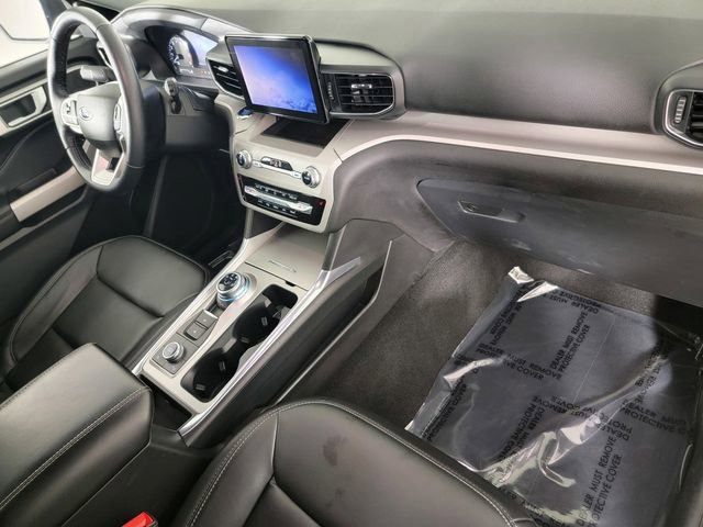 Certified 2023 Ford Explorer XLT w/ Equipment Group 202A AWD/4WD image 20