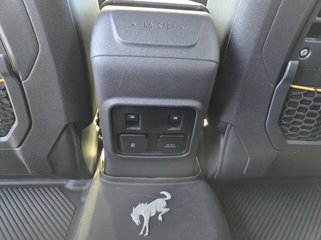Certified 2024 Ford Bronco Badlands AWD/4WD image 14