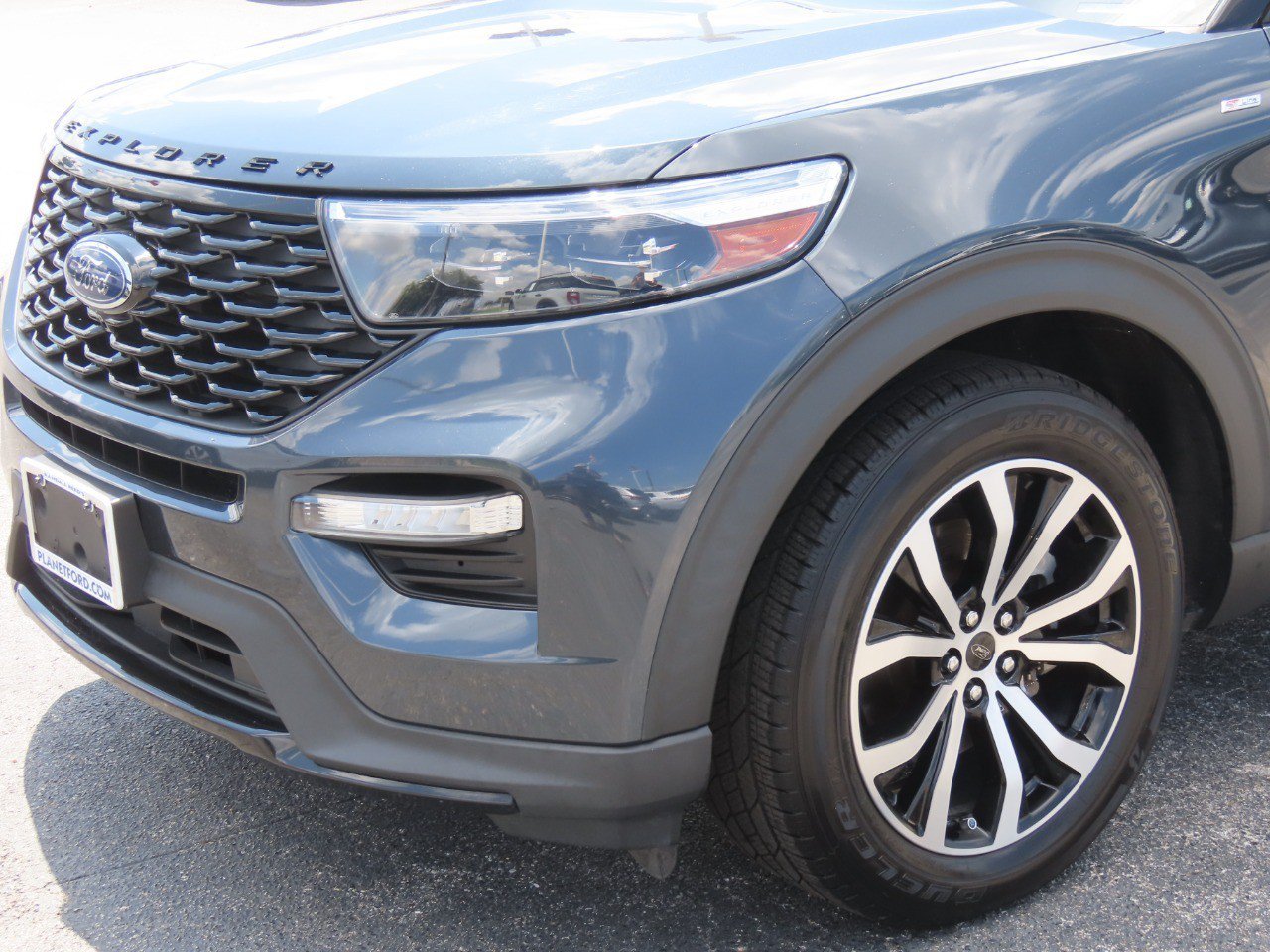 Certified 2022 Ford Explorer ST-Line RWD image 3