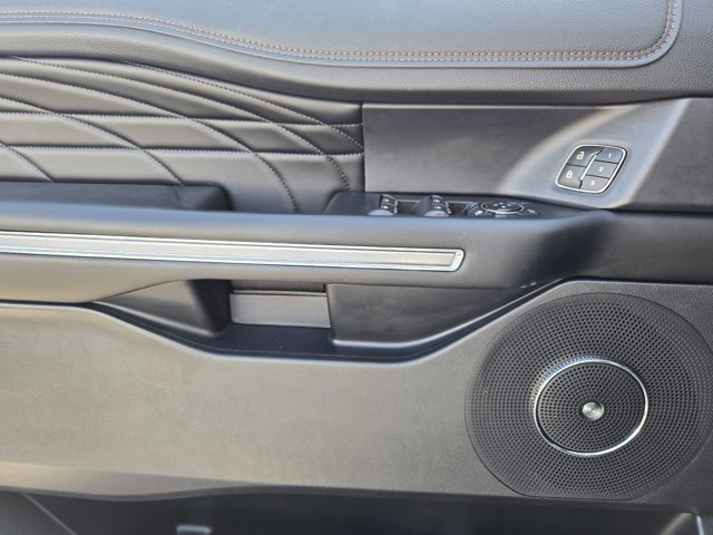 Certified 2019 Ford Expedition Platinum RWD image 21