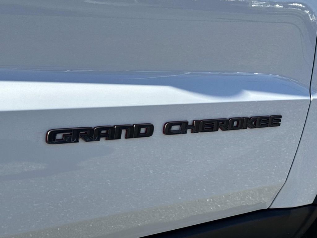 Used 2019 Jeep Grand Cherokee Trailhawk w/ Trailhawk Luxury Group image 26