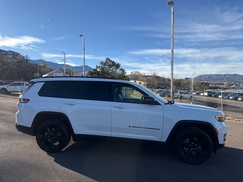 Used 2021 Jeep Grand Cherokee L Altitude image 7