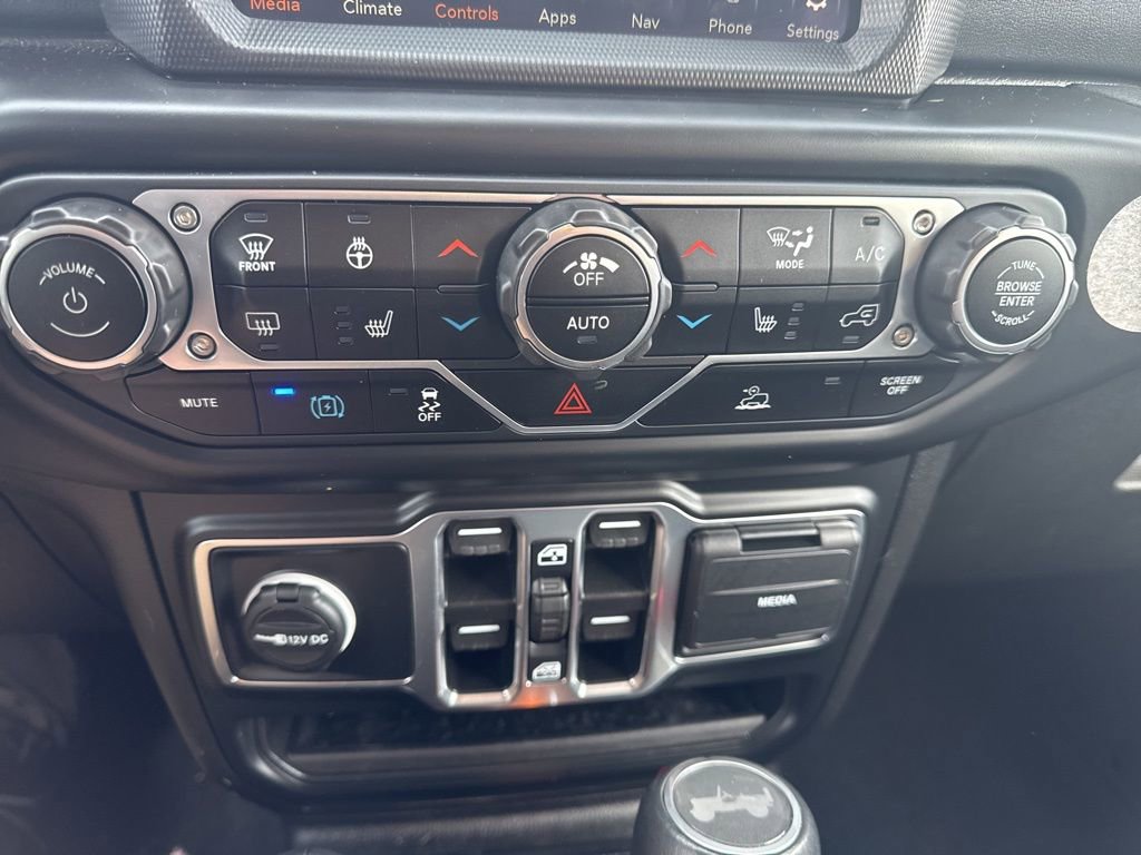 Used 2023 Jeep Wrangler Unlimited Sahara w/ Cold Weather Group image 22