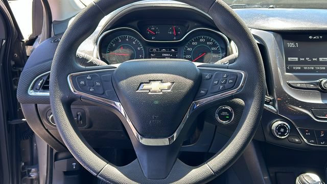 Used 2018 Chevrolet Cruze LT w/ Convenience Package FWD image 19