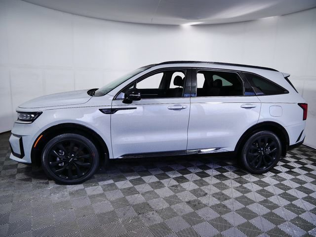 Used 2023 Kia Sorento SX image 2